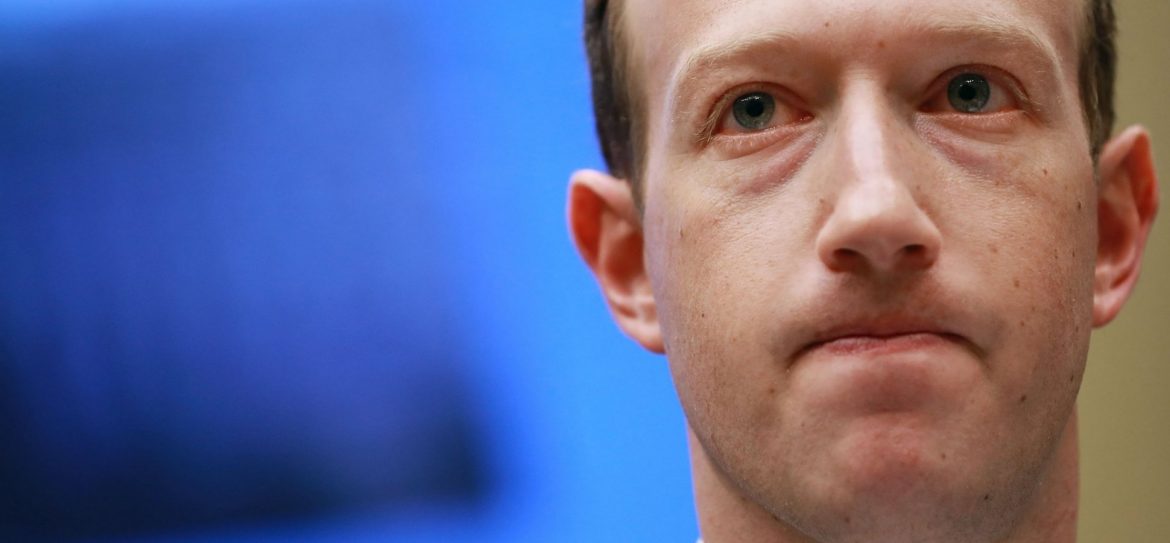 mark zuckerberg attacco hacker visualizza come login